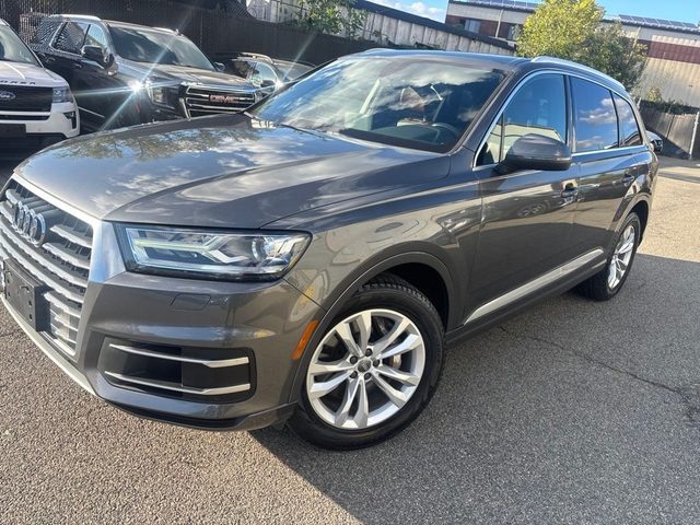 2019 Audi Q7 Premium AWD photo