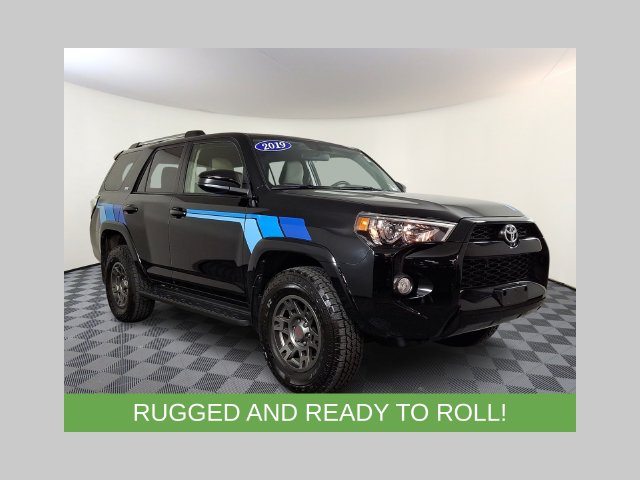 2019 Toyota 4Runner SR5 4WD photo