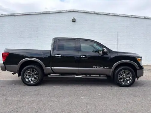 2019 Nissan Titan Platinum Reserve 4WD photo