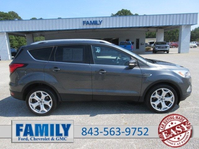 2019 Ford Escape Titanium FWD photo