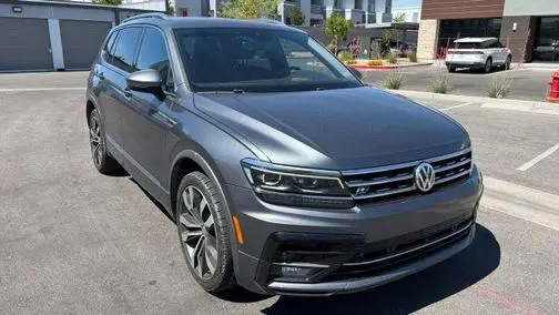 2019 Volkswagen Tiguan SEL Premium R-Line AWD photo