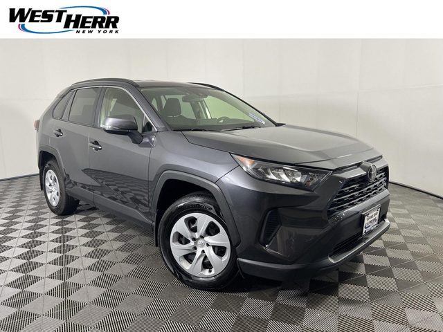 2019 Toyota RAV4 LE AWD photo
