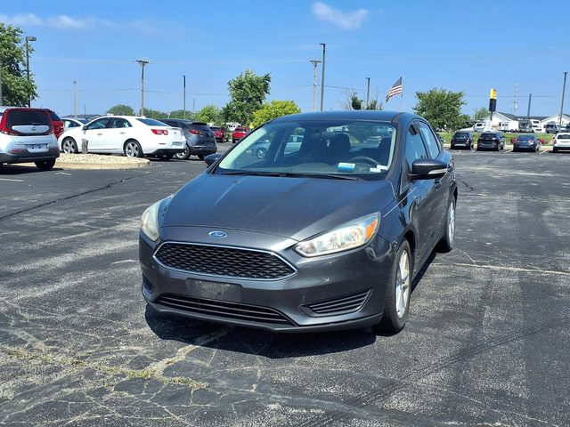 2017 Ford Focus SE FWD photo
