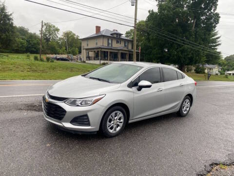 2019 Chevrolet Cruze LS FWD photo