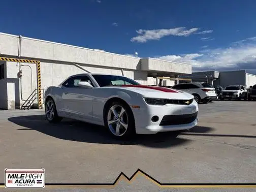 2015 Chevrolet Camaro LT RWD photo