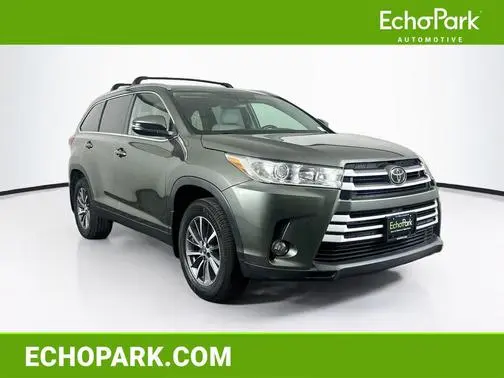 2019 Toyota Highlander XLE AWD photo