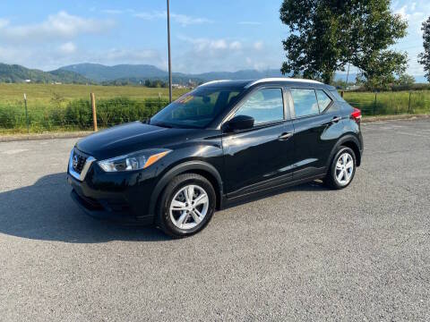 2019 Nissan Kicks S FWD photo
