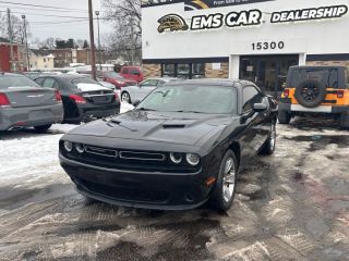 2019 Dodge Challenger SXT RWD photo