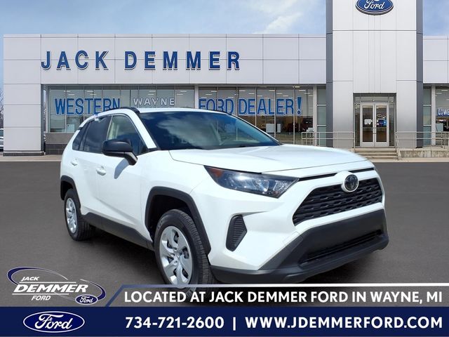 2019 Toyota RAV4 LE AWD photo