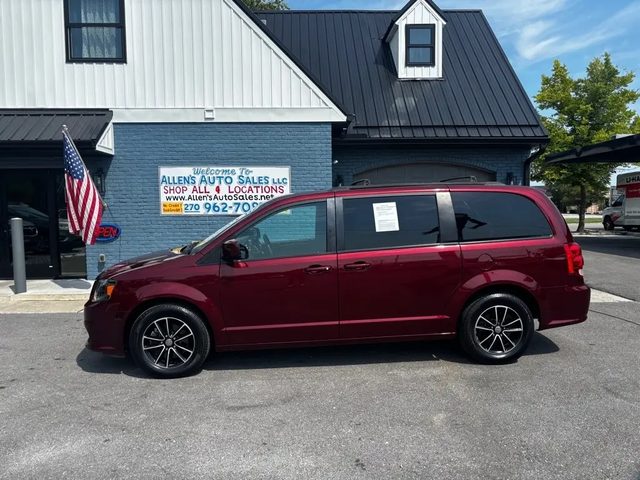 2019 Dodge Grand Caravan SE Plus FWD photo