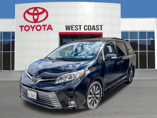 2019 Toyota Sienna Limited FWD photo