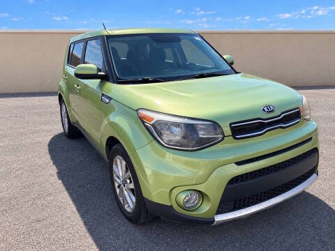 2018 Kia Soul + FWD photo