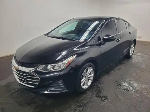 2019 Chevrolet Cruze LS FWD photo