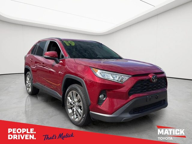 2019 Toyota RAV4 XLE Premium AWD photo