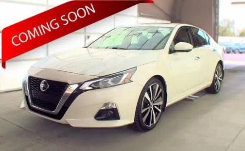 2019 Nissan Altima 2.5 Platinum AWD photo