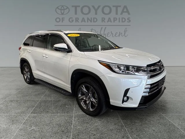 2019 Toyota Highlander Limited Platinum AWD photo