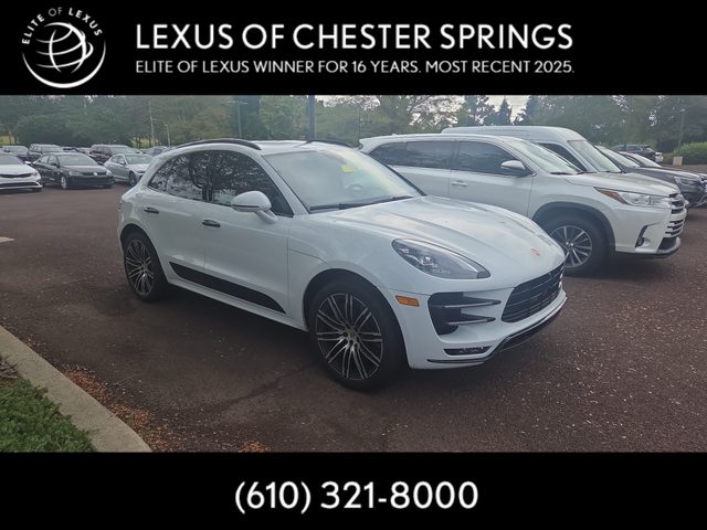 2018 Porsche Macan Turbo AWD photo