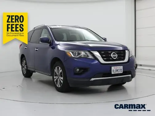 2019 Nissan Pathfinder SV FWD photo