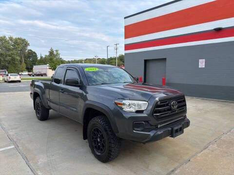 2019 Toyota Tacoma SR 4WD photo
