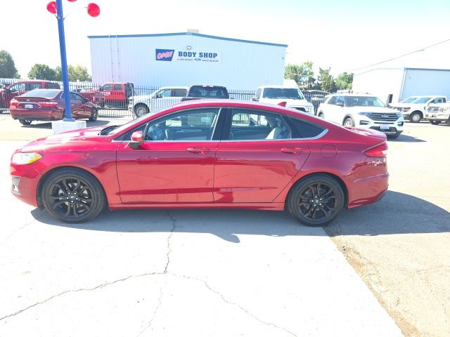 2019 Ford Fusion SE FWD photo