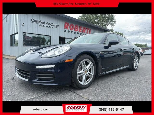 2016 Porsche Panamera 4 Edition AWD photo