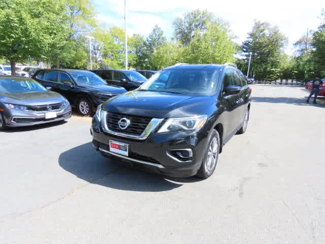 2019 Nissan Pathfinder S 4WD photo