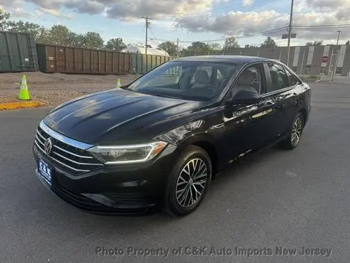 2019 Volkswagen Jetta SEL FWD photo