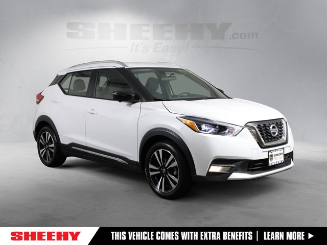 2019 Nissan Kicks SR FWD photo