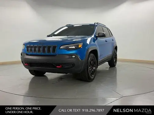 2019 Jeep Cherokee Trailhawk 4WD photo