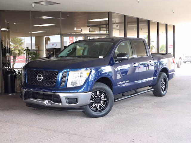 2019 Nissan Titan SV RWD photo