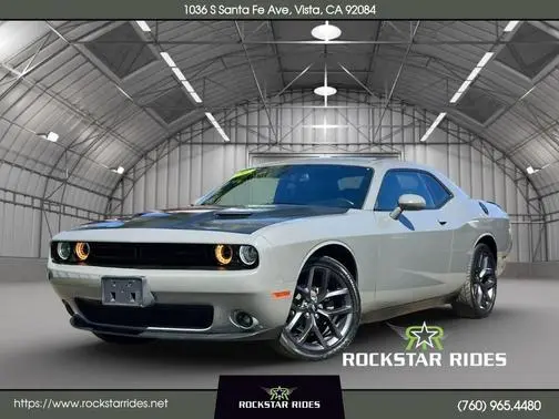 2019 Dodge Challenger SXT RWD photo