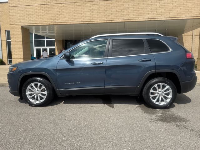 2019 Jeep Cherokee Latitude FWD photo