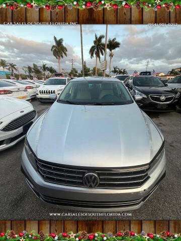 2018 Volkswagen Passat R-Line FWD photo