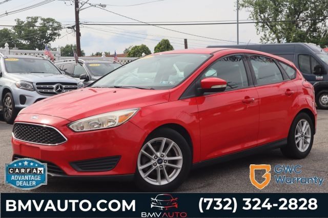 2017 Ford Focus SE FWD photo