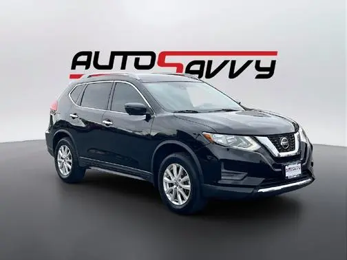 2019 Nissan Rogue SV FWD photo