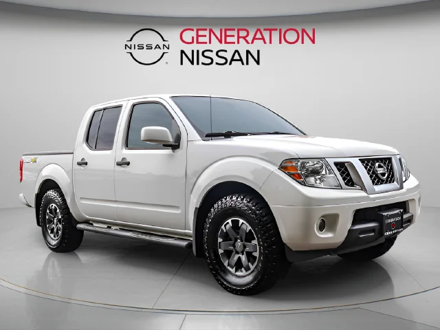 2018 Nissan Frontier PRO-4X 4WD photo