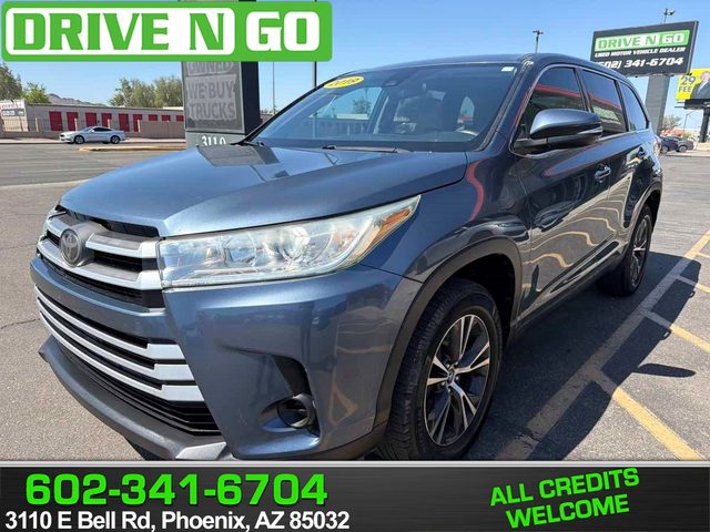 2019 Toyota Highlander LE FWD photo