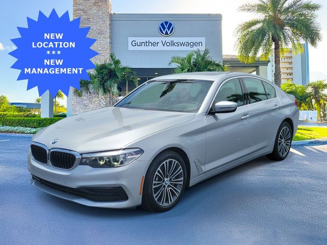 2019 BMW 5 Series 530i RWD photo
