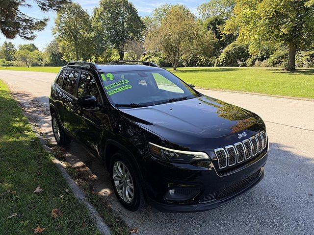 2019 Jeep Cherokee Latitude FWD photo