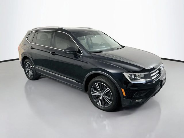 2019 Volkswagen Tiguan SEL FWD photo