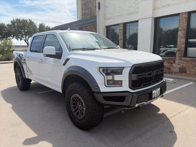 2019 Ford F-150 Raptor 4WD photo