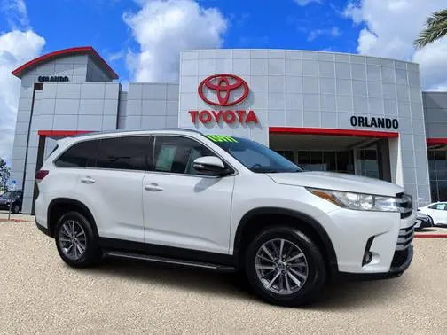 2019 Toyota Highlander XLE FWD photo