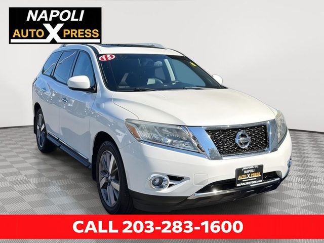 2015 Nissan Pathfinder Platinum 4WD photo