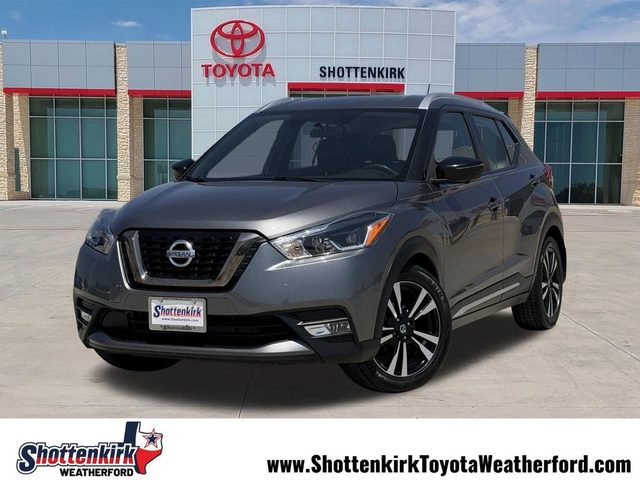 2019 Nissan Kicks SR FWD photo