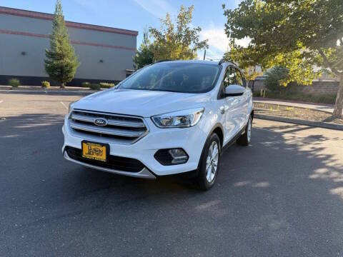 2018 Ford Escape SE FWD photo