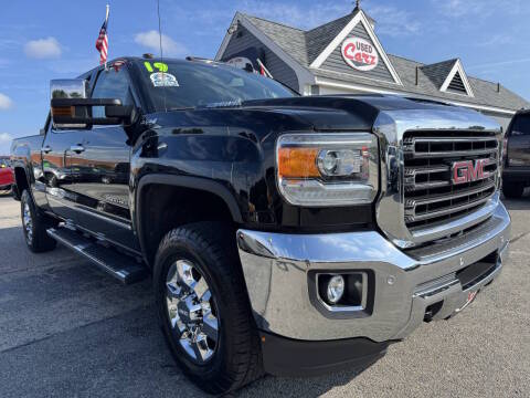 2019 GMC Sierra 2500HD SLT 4WD photo