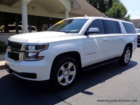 2019 Chevrolet Suburban LT 4WD photo