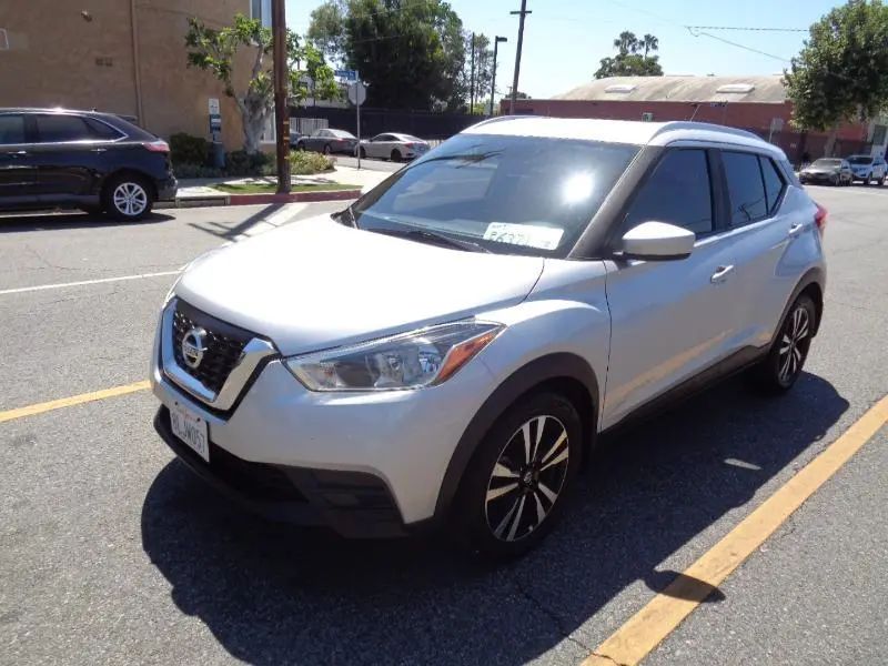 2019 Nissan Kicks SV FWD photo