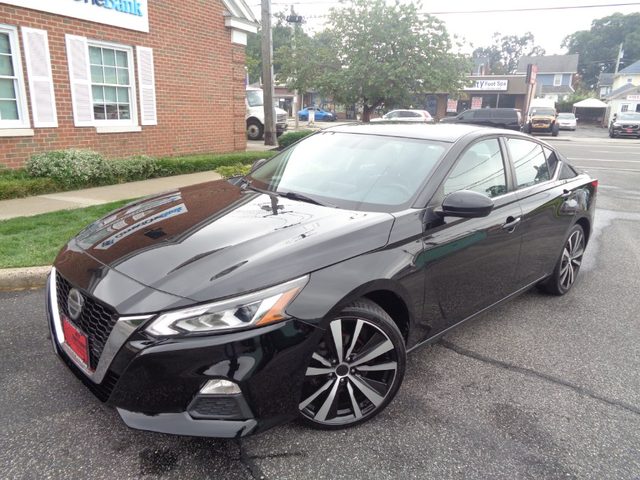 2019 Nissan Altima 2.5 SR FWD photo