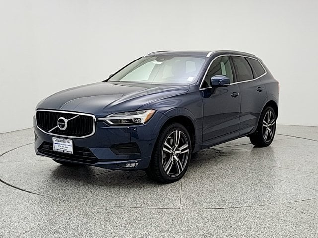 2019 Volvo XC60 Momentum AWD photo
